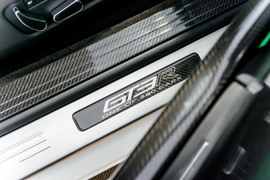 Логотип Bentley Continental GT3-R 2015 года  (фото 23 из 23)